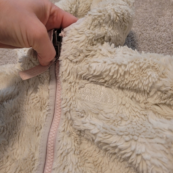 The North Face Kids Reversible Pink Fuzzy Zip Up Hooded Jacket Size 2 - Picture 6 of 7